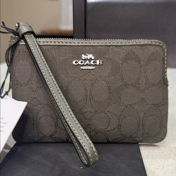 Coach Handbags - Coach Signature Jacquard Wristlet